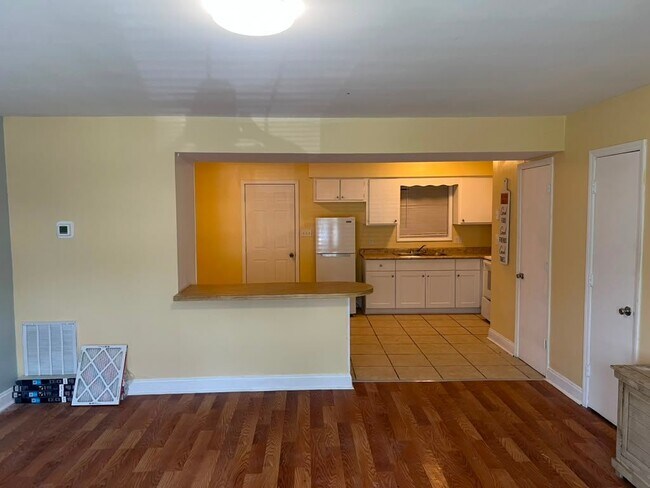Building Photo - 1609 Fawn Vista Dr N
