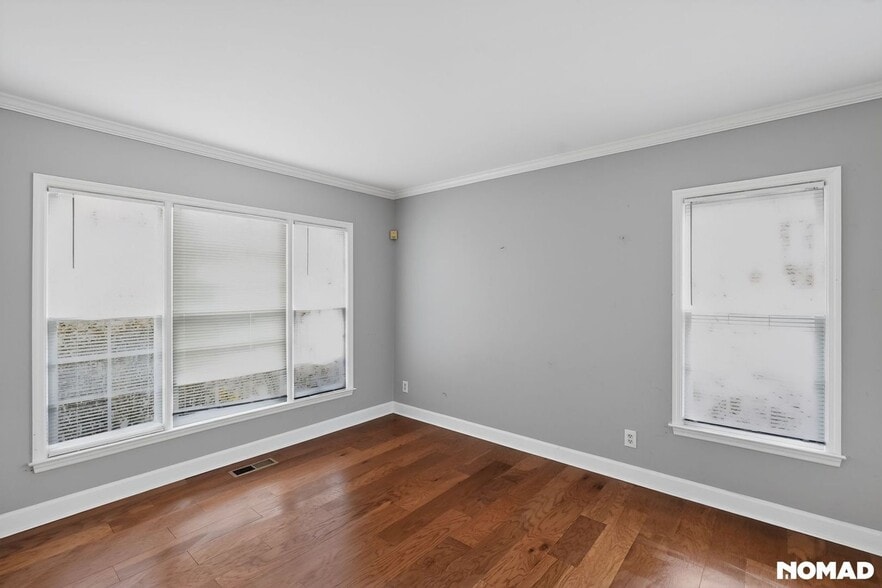 Building Photo - 4879 Farm Valley Dr NE