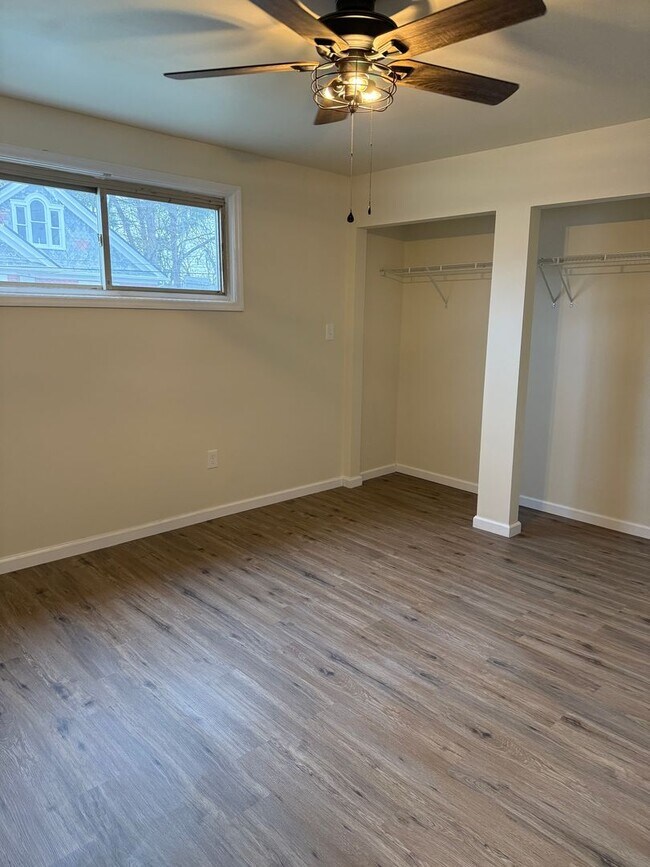 Building Photo - Renovated Apartments on Main Street in Myersville