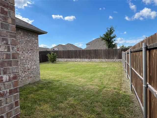 Building Photo - 6004 Horsetail Dr