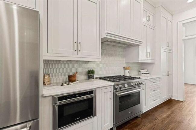 Building Photo - 117 McKnight Dr