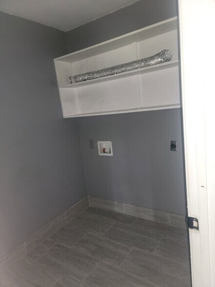 Building Photo - 1115 Ray Rd