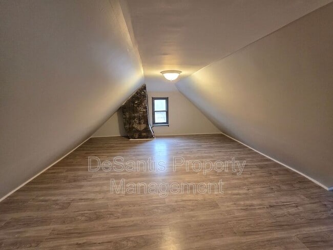 Building Photo - 2504 Olympia St