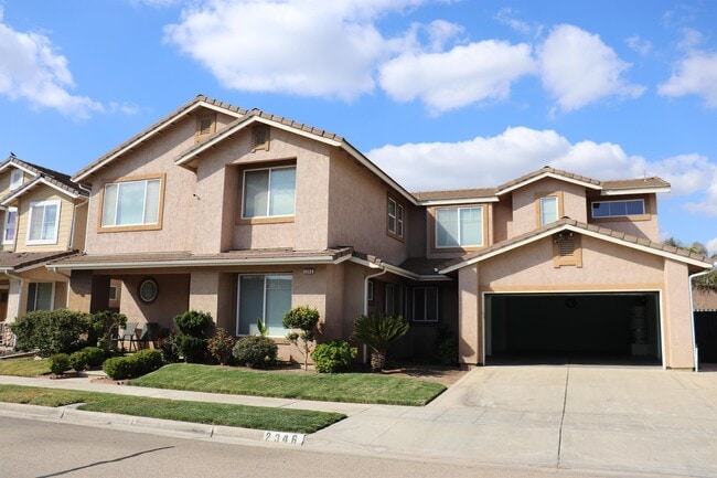 Building Photo - 2346 E Early Ave