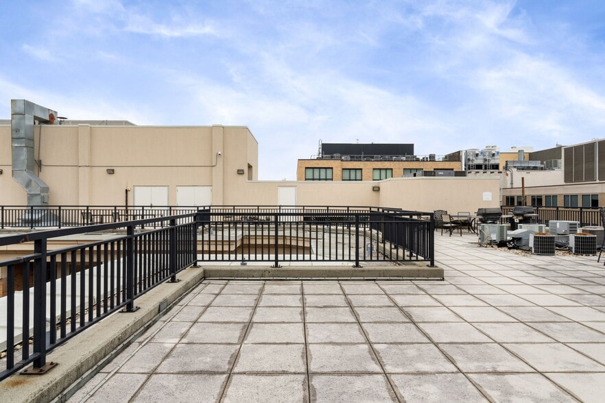 Building Photo - 915 E St NW