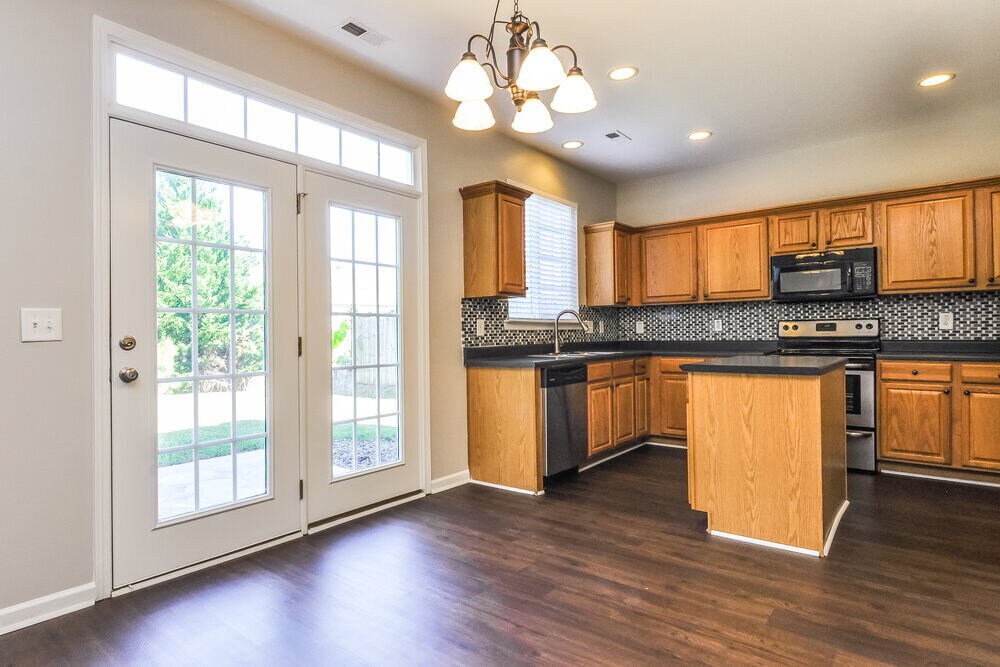 Building Photo - 8904 Elizabeth Bennet Pl