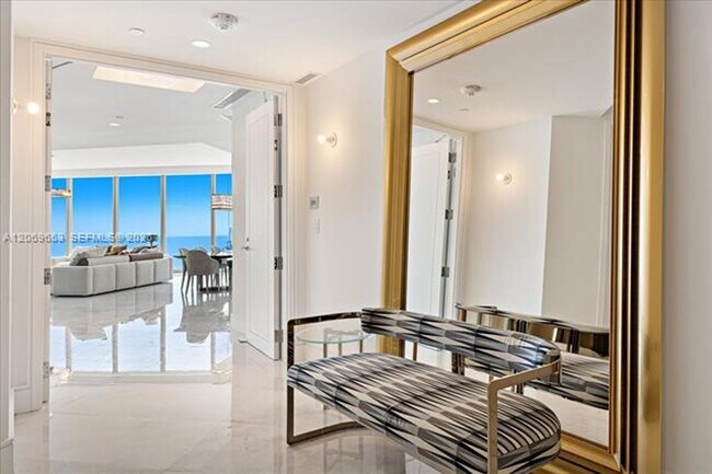 Building Photo - 17975 Collins Ave