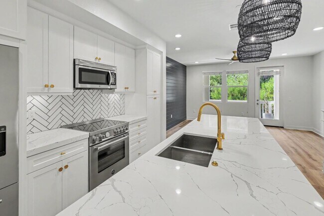 Building Photo - 1109 Makena Wy.