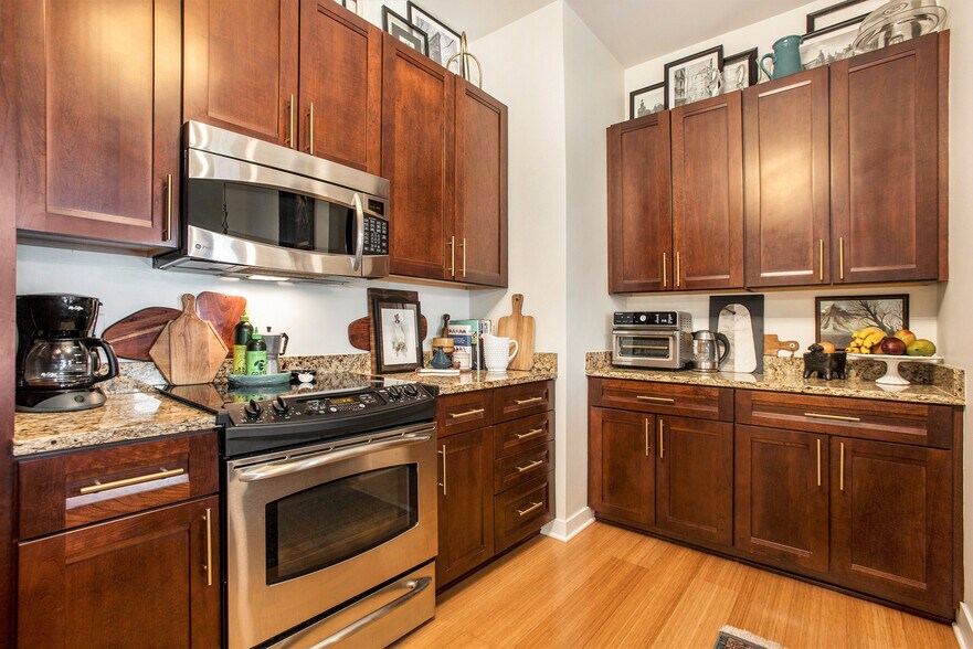 Kitchen 3 - 430 Union Ave NE