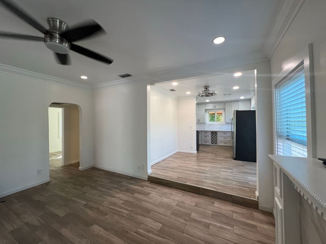 Building Photo - 1011 San Pascual Ave