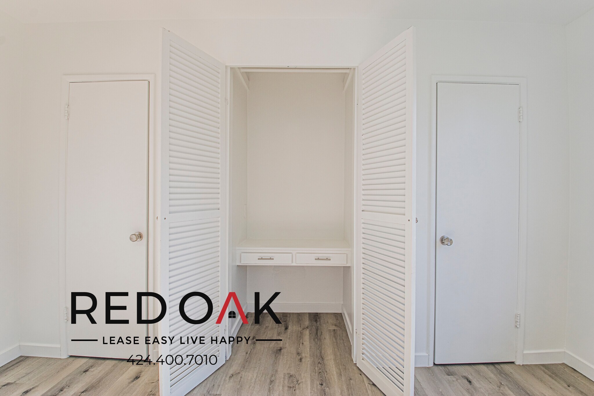 Building Photo - 820 S Gramercy Pl