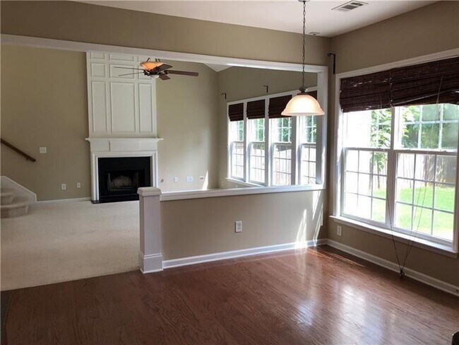Building Photo - 203 Revillion Way