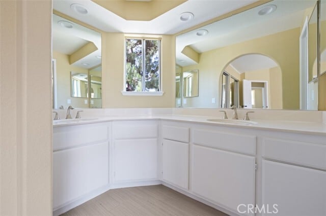 Building Photo - 25146 Sanoria St