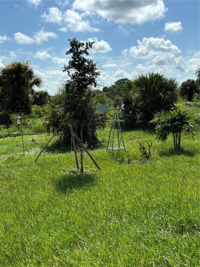 Building Photo - 8015 Mangrove Cir