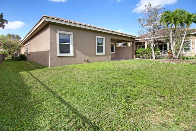 Building Photo - 12370 NW 78th Manor