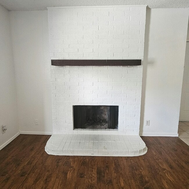 Building Photo - 6188 Vega Dr