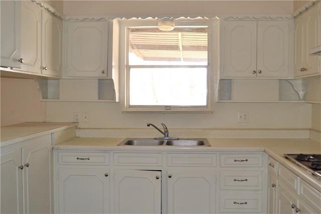 Building Photo - 2717 Foxcroft Cir