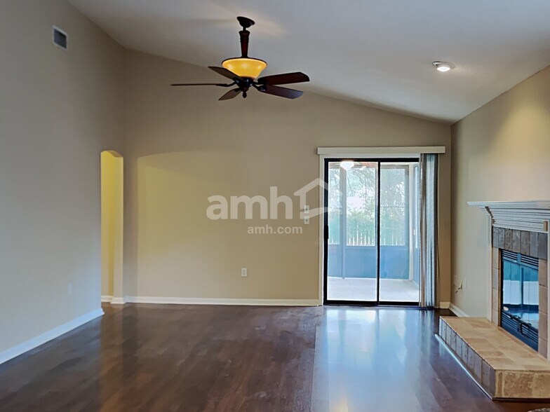 Building Photo - 4316 Hanging Moss Dr