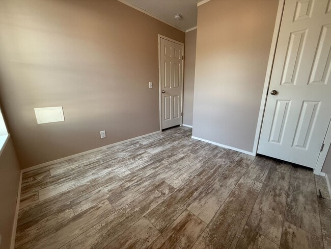 Building Photo - 11750 Cascade Cir