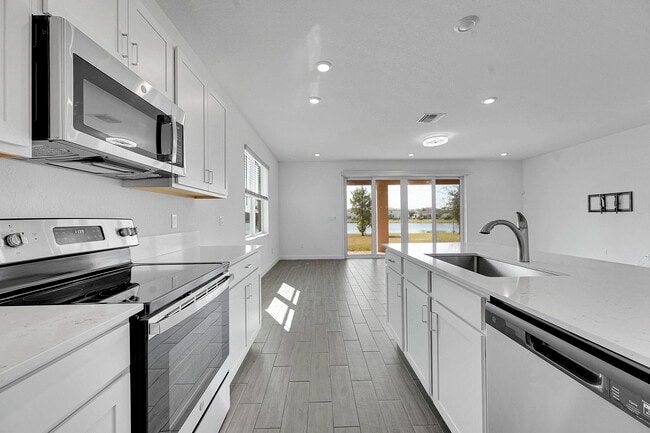 Building Photo - 13096 NW Copper Creek Dr