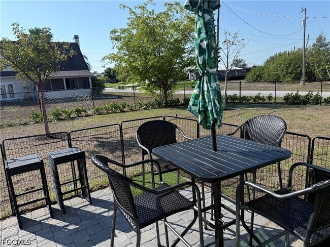 Building Photo - 1926 NW 15th St