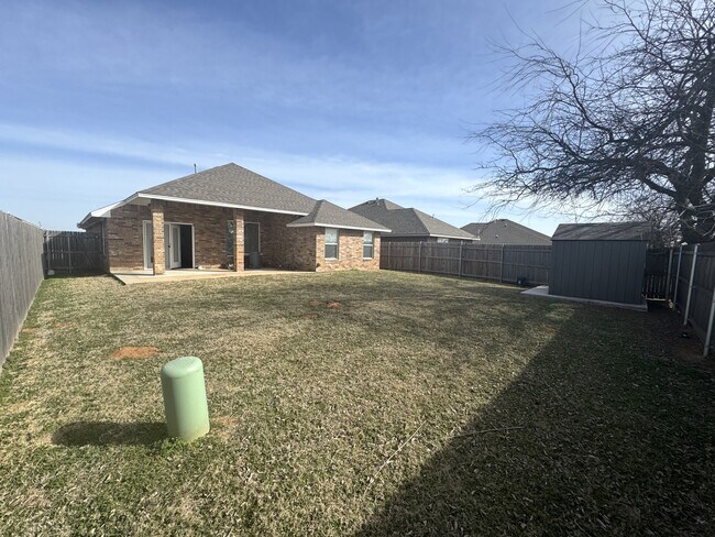 Building Photo - 9009 Yassir Blvd