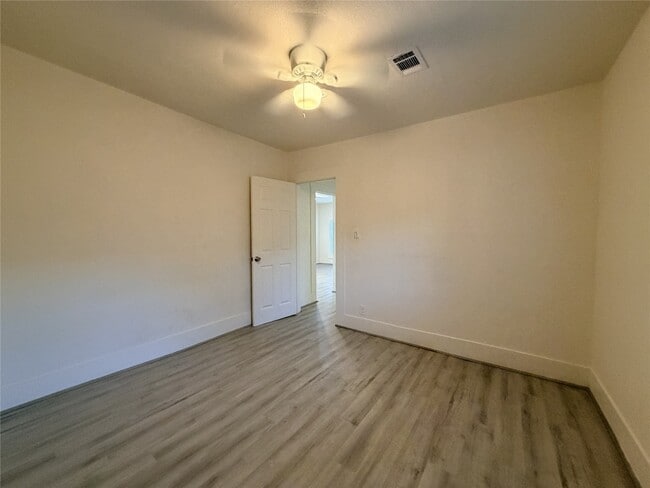 Building Photo - 3014 Rosalie St