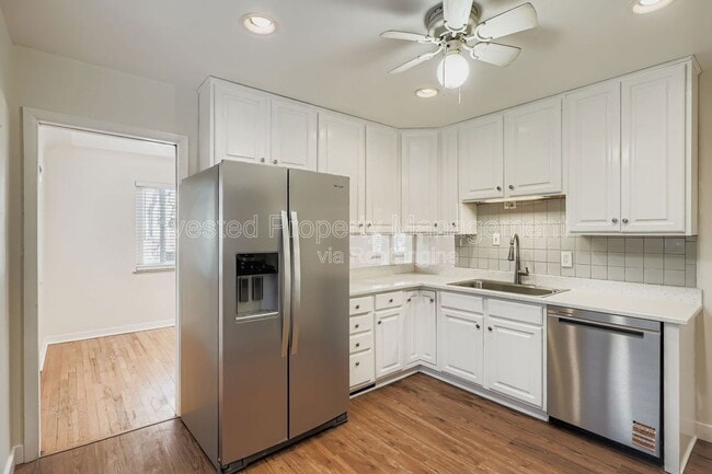 Building Photo - 4334 E 18th Ave