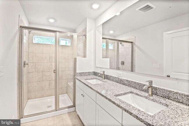 Building Photo - 6835 Winterhill Ln