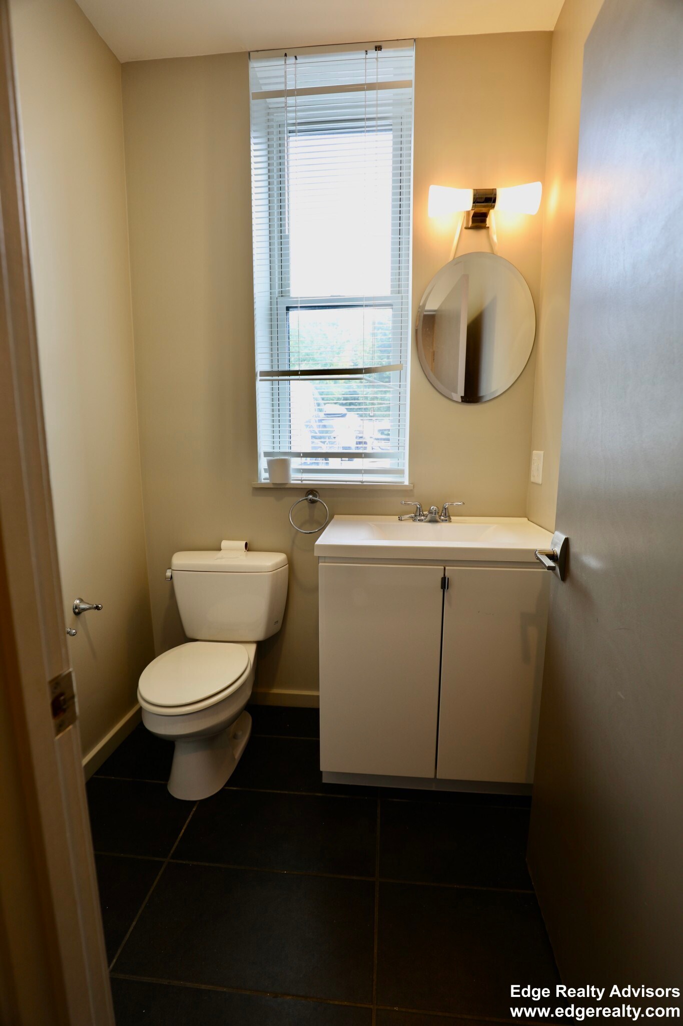 Building Photo - 24 Greylock Rd