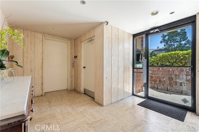 Building Photo - 1567 Westholme Ave