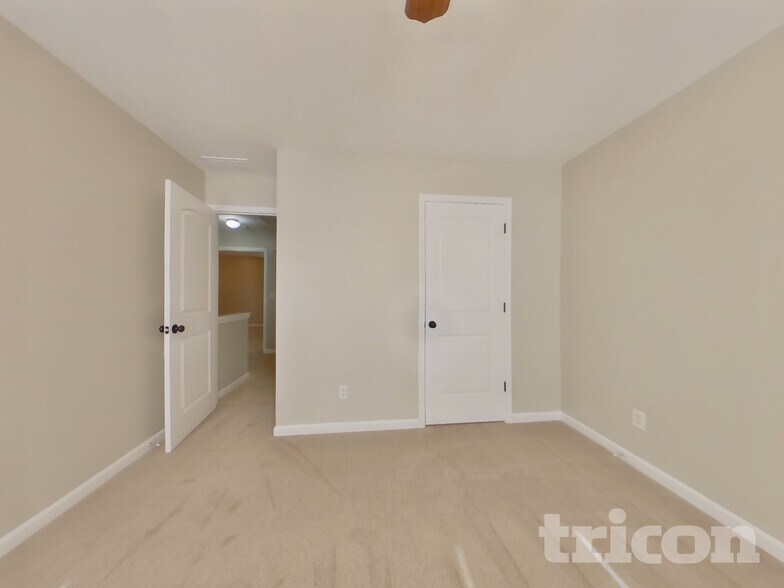 Building Photo - 1923 Ruby Mountain St