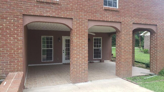 Building Photo - 350 Swindall Cir