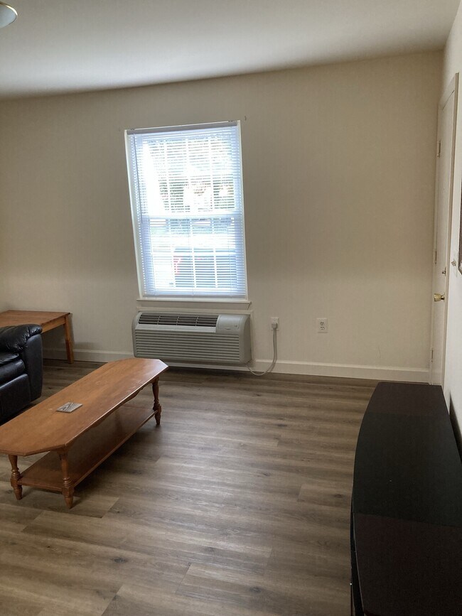 Building Photo - Broadway Apartments