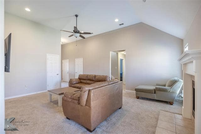 Building Photo - 6670 Picadilly St