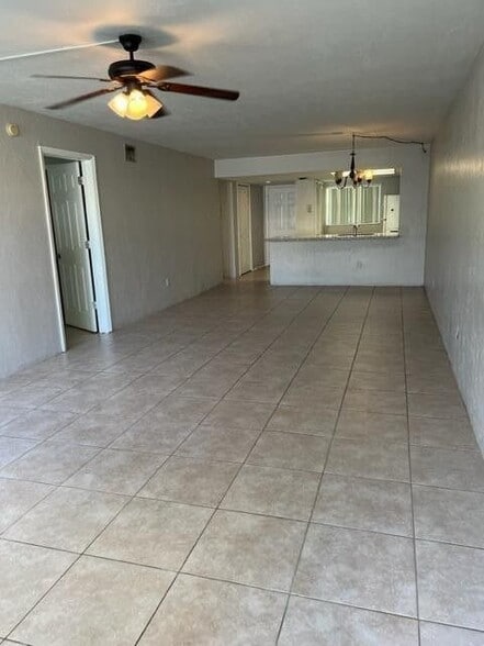 Building Photo - 104 Palm Beach Trace Dr