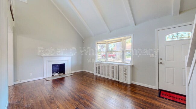 Building Photo - 677 Garfield Ave