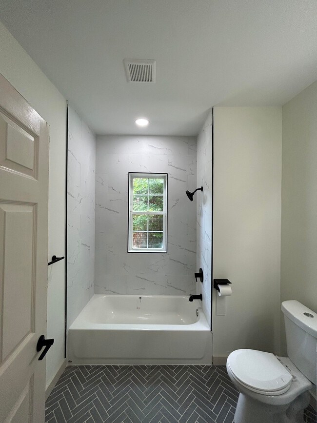 Building Photo - 1508 43rd Street Ensley