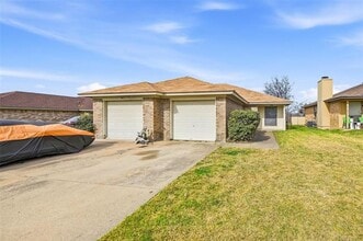 Building Photo - 2812 Ridgecrest Dr