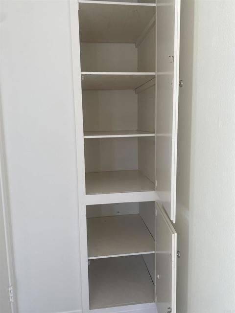 Building Photo - 721 S Cedros Ave