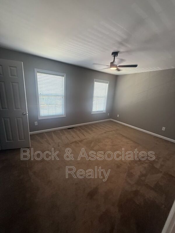 Building Photo - 4121 Bentley Dr