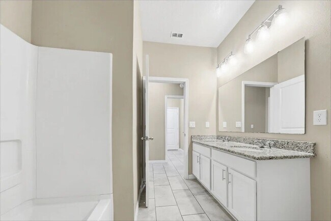 Building Photo - 14237 Seranoa Dr