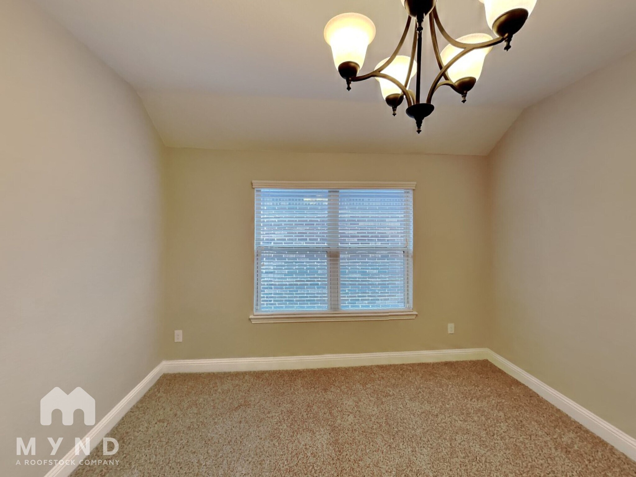 Building Photo - 405 Bentley Dr