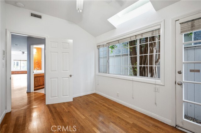 Building Photo - 459 35th St