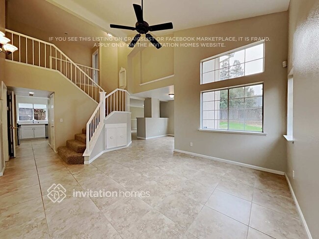 Building Photo - 8355 Lonely Hill Way