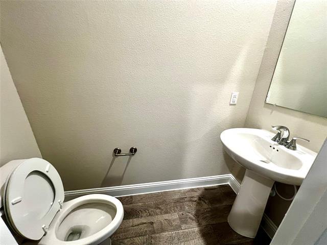 Building Photo - 2803 Woodland Ct