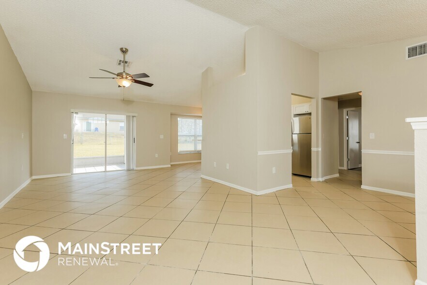 Building Photo - 2704 Champion Ridge Dr