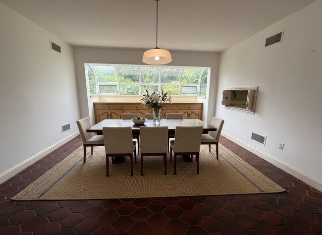 Building Photo - 1225 Rock Creek Rd