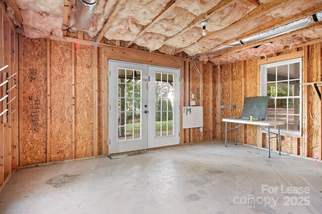 Building Photo - 20428 Marblehead Ct