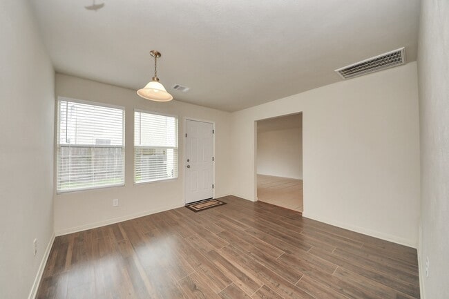 Building Photo - 21710 Oriole Trail